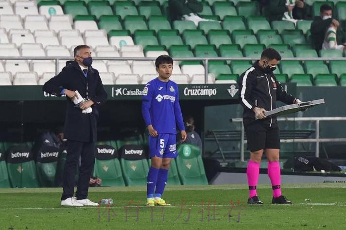 马卡:皇马担心久保建英在赫塔菲的出场时间不足 马卡:皇马担心久保建英在赫塔菲的出场时间不足